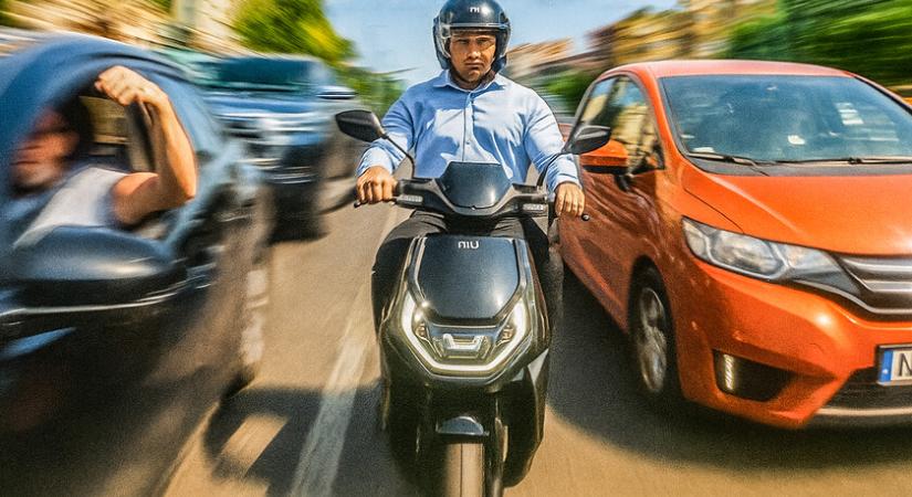 Megnéztük, mennyit tud egy töltéssel az FQi 500 - Napi száz kilométer szinte ingyen?