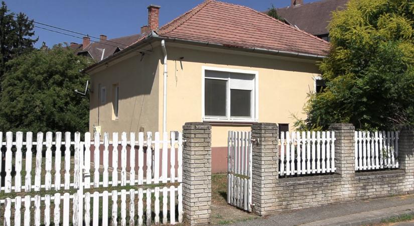 Kiemelkedő ingatlan a bérlakások között
