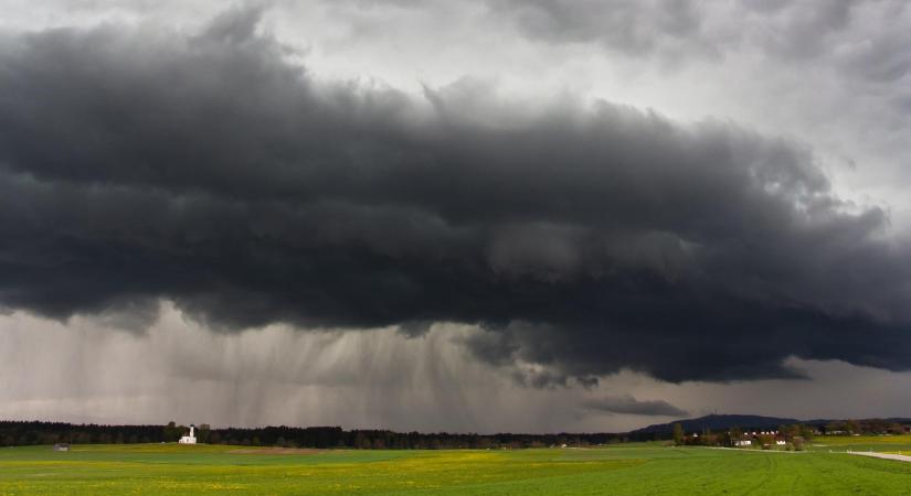 Megjött a lehűlés, térképen az érkező zivatarok