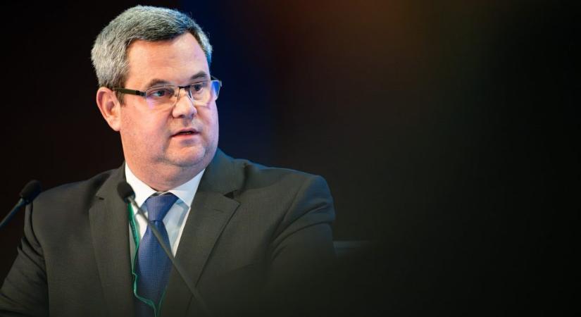 Takács Péter egy trükköző főorvosnak üzent: „Tudok róla, és már nem csak én figyelem”