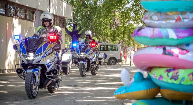 Itt még a bűn is leizzad: fokozott rendőri jelenlét a nyaralóhelyen (képgaléria)