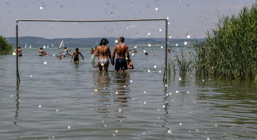 Egy hét alatt 4 centit apadt a Balaton