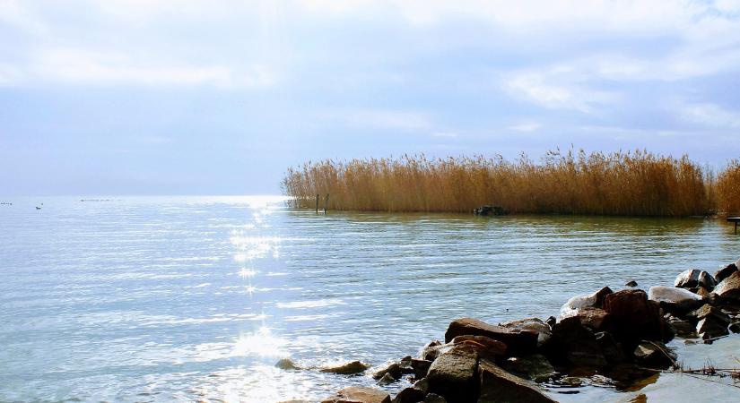 5 vidéki tó, ahol jelentősen olcsóbban strandolhat, mint a Balatonon