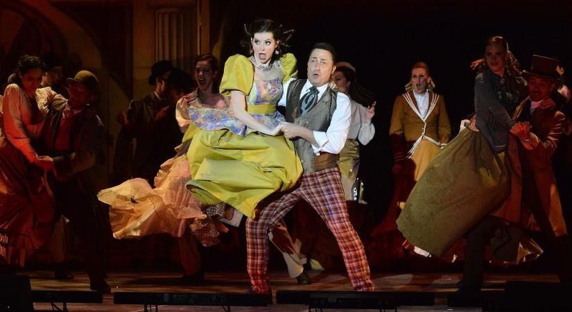 Zajos sikert aratott a Rudolf musical - fotók, videó