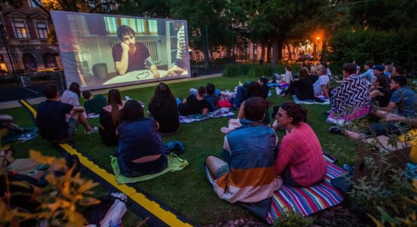 Film a szabadban? Itt találtok ingyenes kertmozikat Budapesten és vidéken