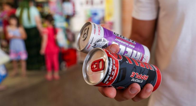 Energiaitalok: Már meg is találták a kiskaput az energiaitalok tiltásánál
