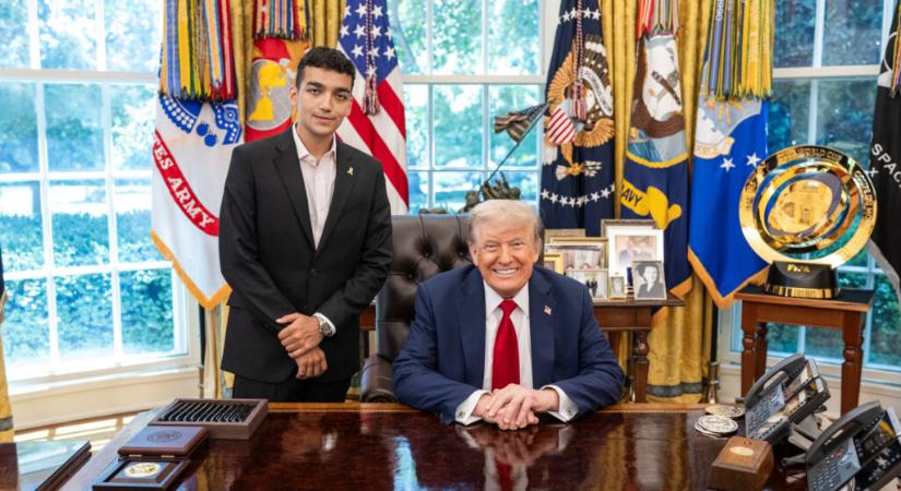 Trump irodájában fogadta a kiszabadult amerikai túszt