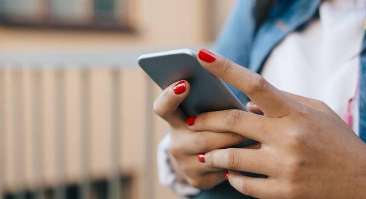 Fel nem töltött fotóid is figyelné a Facebook: ezt kérdezi tőled