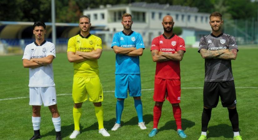 "Megruházták" a Mosonmagyaróvárt - olasz mezben játszanak majd a futballisták