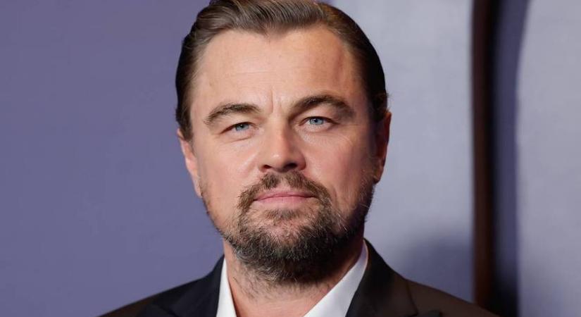 Leonardo DiCaprio 26 éves párja pucérruhában: leesel a székről Vittoria Ceretti fotóitól