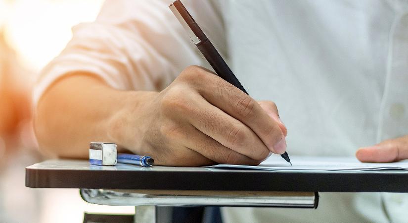 Vizsgakáosz és stresszrobbanás – Így nyomorítják meg a hallgatók életét