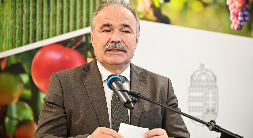 Nagy István üdítő hírrel szolgált a rettentő aszály közepette, pénzeső hullhat az agráriumra