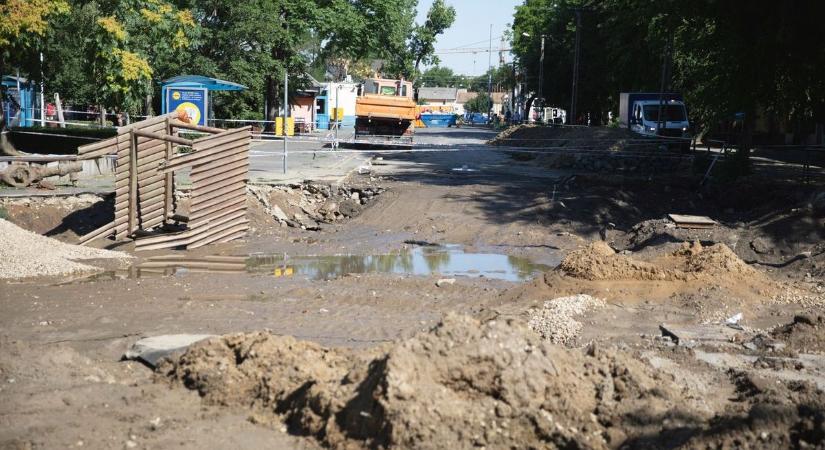 Továbbra is terelőúton a DKV járatai a debreceni csőtörés miatt
