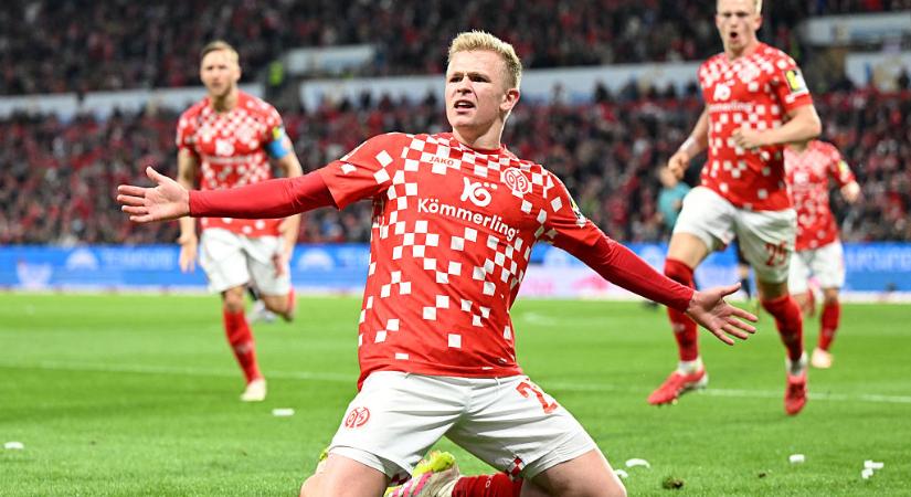 Bajnokságon belülről igazolt csatárt az Eintracht Frankfurt – HIVATALOS