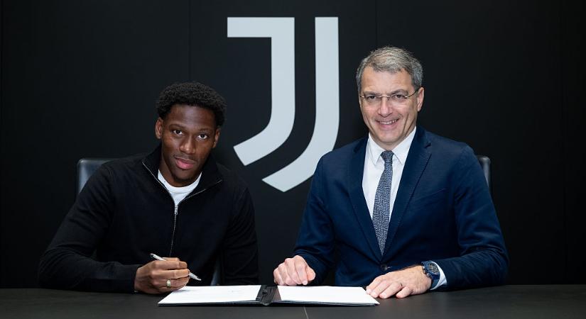Serie A: kanadai támadót szerződtetett a Juventus! – Hivatalos