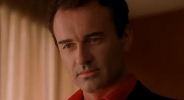 Meghalt Julian McMahon, a Kés/Alatt színésze