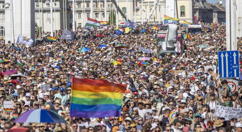 Kész, Bruti eldöntötte a Pride-vitát, a rendőrség köpni-nyelni nem tud