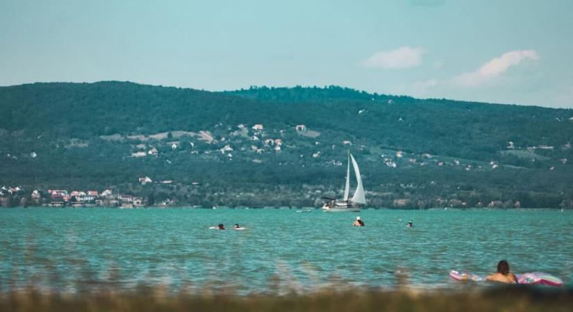 Hol a legmelegebb a Balaton? Egyre gyakrabban 30 fok fölé kúszik a vízhőmérséklet