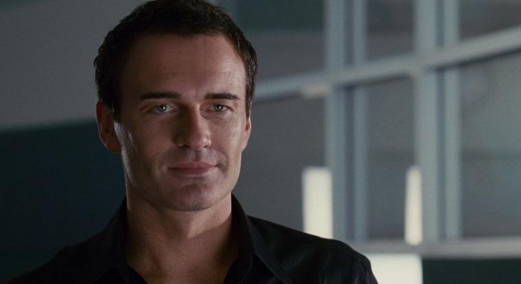 56 évesen elhunyt Julian McMahon, a Fantasztikus Négyes és a Kés/Alatt sztárja