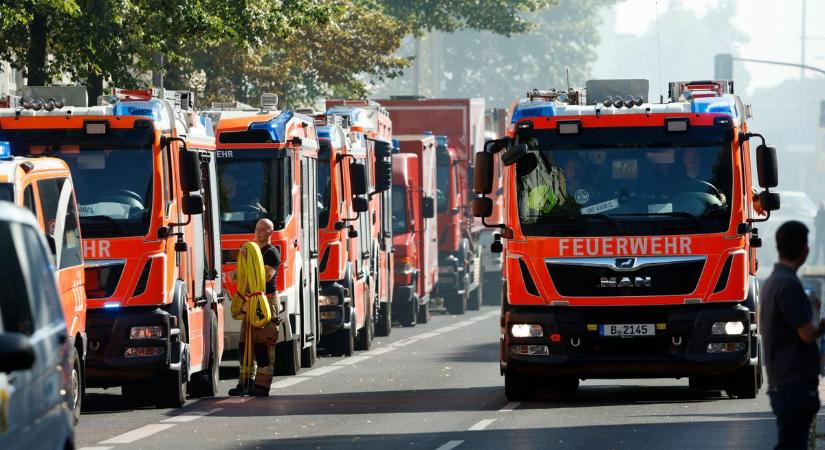 Tombol a tűz Németországban, folytatódnak a kitelepítések