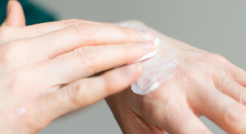 Száraz bőr, ízületi fájdalmak, lassan gyógyuló sebek – jelek, amik C-vitamin-hiányra utalnak
