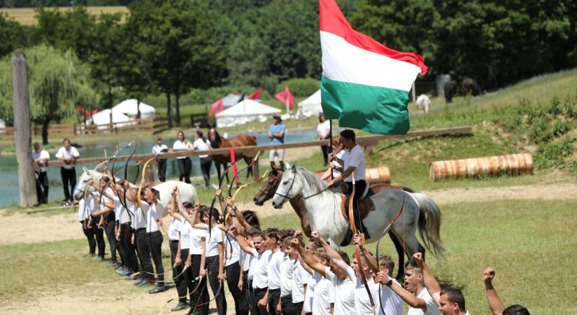 Kulturális kavalkád Bagossyéktól a világ legjobb marhalábszár pörköltjéig