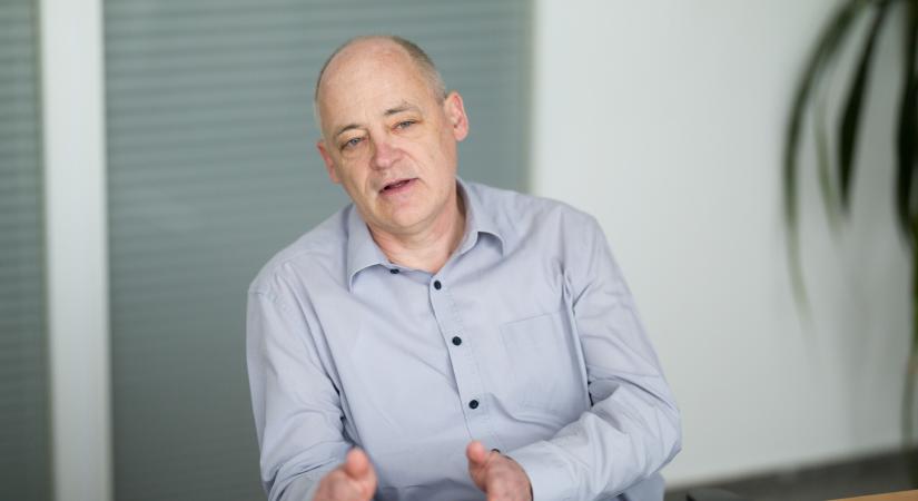 A Clark Ádám úszódaru mutatta meg, hogy ez az ő útja – interjú a Hónap Mérnökével