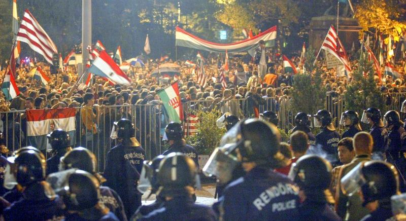 A kriptovaluta-törvény első áldozata: a Revolut felfüggeszti szolgáltatásait Magyarországon