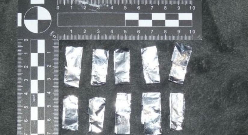 Lecsapott a rendőrség - drogot árult a szomszédasszony Hevesben