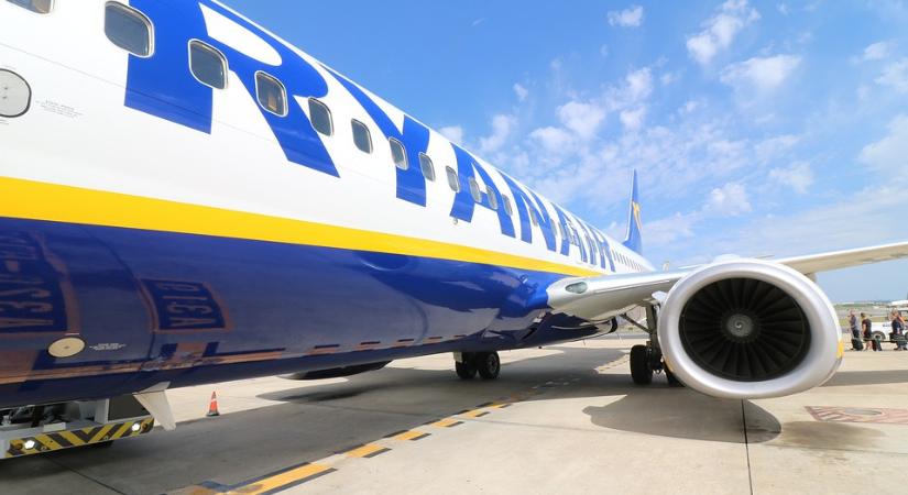 Pánik lett úrrá az utasokon egy Ryanair-gép fedélzetén – videó