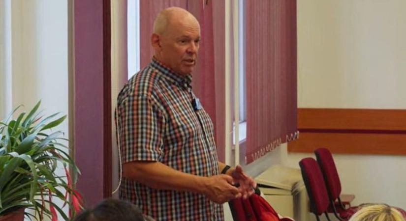 Volt titkosszolgálati vezető készíti fel a Tisza-aktivistákat Ukrajna uniós csatlakozására