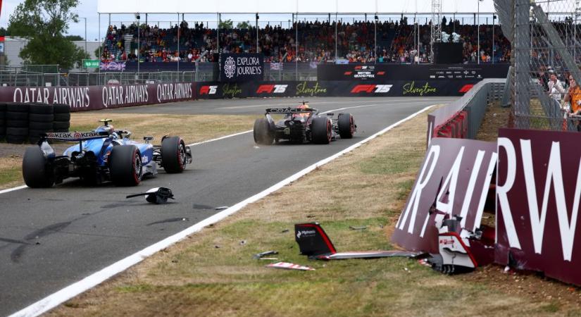 Törött autók és piros zászlók tarkították a kaotikus szabadedzést Silverstone-ban