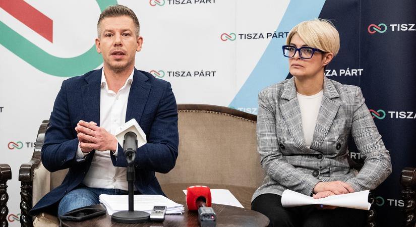 Szentkirályi Alexandra szerint apad a Tisza, Ordas Eszter rogáni bábszínházat lát