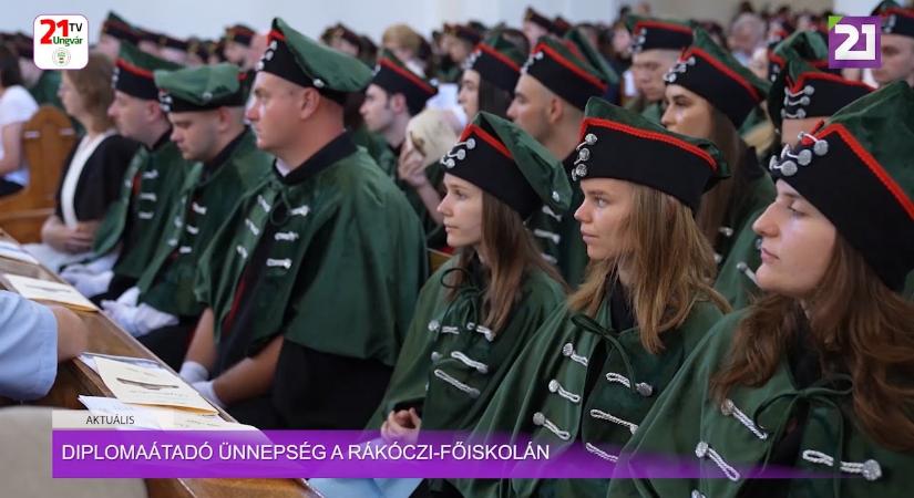 Aktuális (2025.07.05) Diplomaátadó ünnepség a Rákóczi-főiskolán (videó)