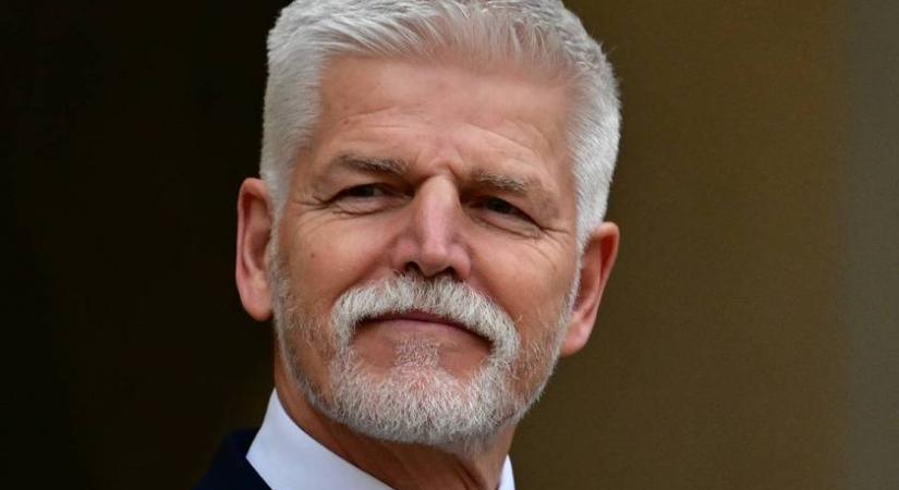 Csehország elnöke hollywoodi szívtiprónak néz ki: Petr Pavel az ősz szakállával extra sármos