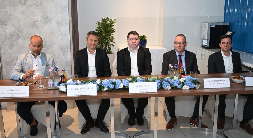 Fotókon Magyarország második legnagyobb széfterme – Százmilliárd forintra biztosították