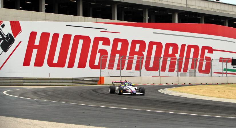Félkész pályán zajlott az F1 magyar főpróbája