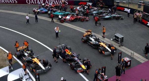 Remeklő Verstappen, dühöngő Leclerc: a nap F1-es hírei