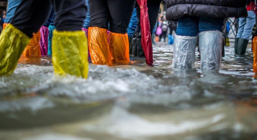 Texasi tragédia: 51-re nőtt a halálos áldozatok száma, sokan eltűntek