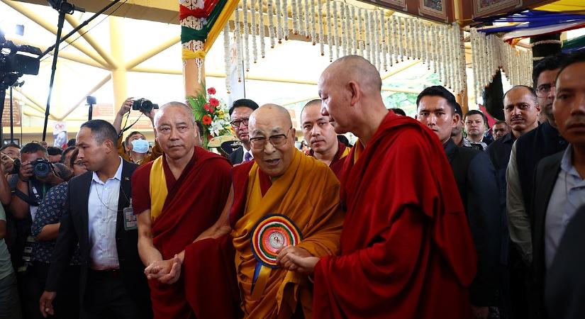 Végső leszámolásra készül a 90 éves Dalai Láma: az újjászületés mindent eldönthet