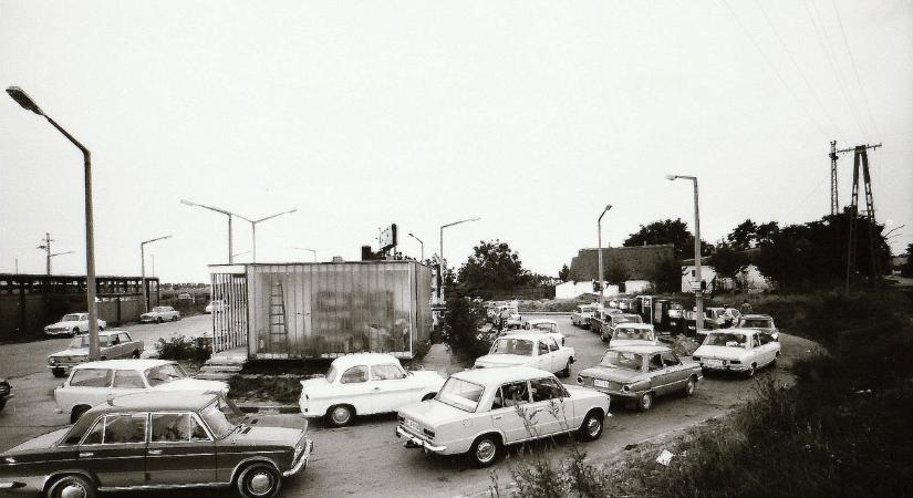 Gyalogolni jó, a benzin meg nem olcsó