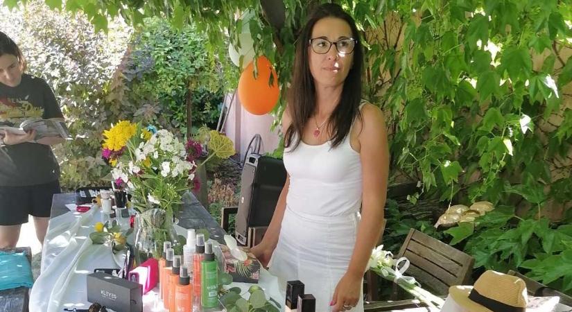 Piknik, parfümök és púder: így legyél ragyogó a nyári forróságban