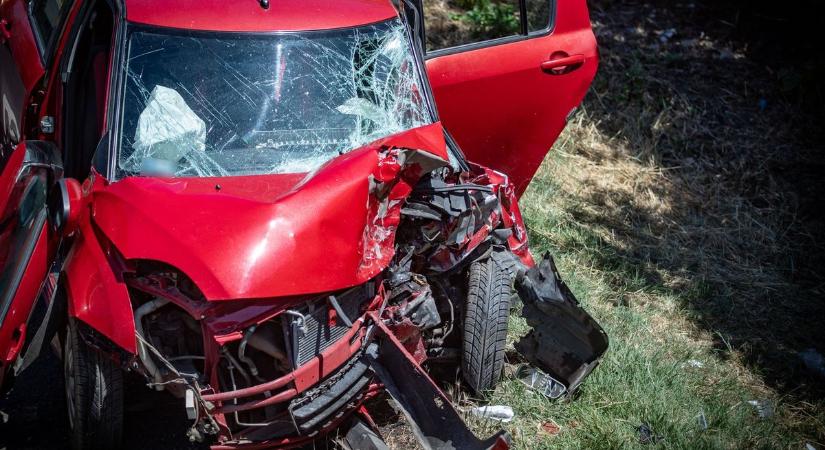 Halálos baleset a magyar főúton, sokkoló fotók érkeztek