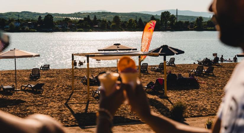 Újra nyit ez a strand a Mályi-tó partján - képekkel