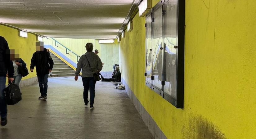 16 éves lányra csapott le a szatír a győri vasútállomáson, undorító, amit tett