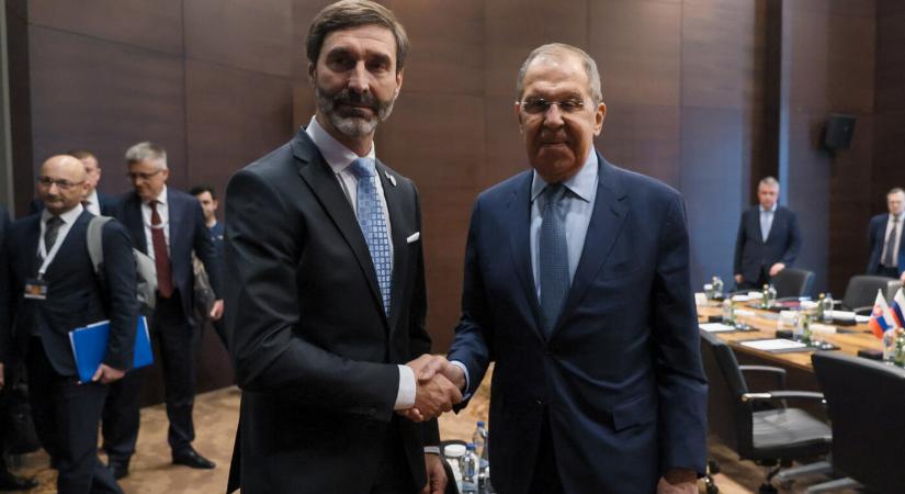 Blanár: Muszáj tárgyalni, Jurík: Oroszország nem akar békét