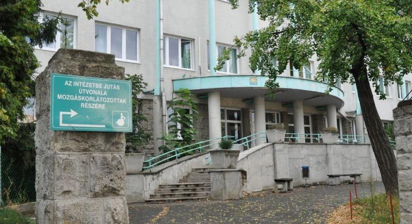 Már másodszor feküdt be a miskolci kórházba, most őszintén leírta, amit az osztályon átélt