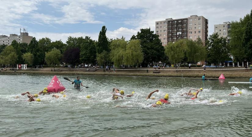 Triatlon: 4 magyar érem Tiszaújvárosban