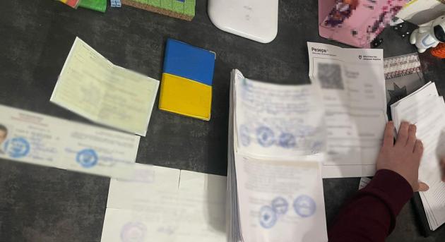 Zsitomir megyében lelepleztek egy fiktív rokkantsági igazolásokkal kapcsolatos korrupciós rendszert