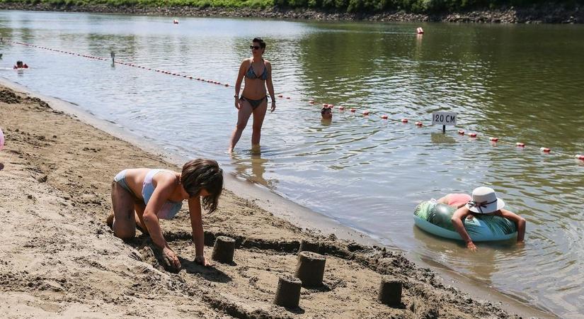 Hamisítatlan mediterrán hangulatot áraszt ez a magyarországi szabadstrand